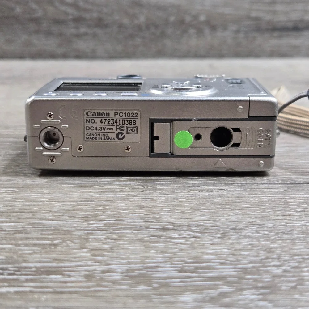 Canon PowerShot S200 Digital 2.0MP ELPH PC1022 Camera Silver Tested